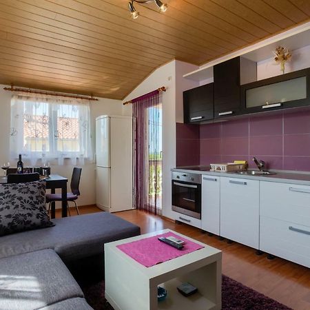 Apartment Monica Ližnjan Exteriör bild