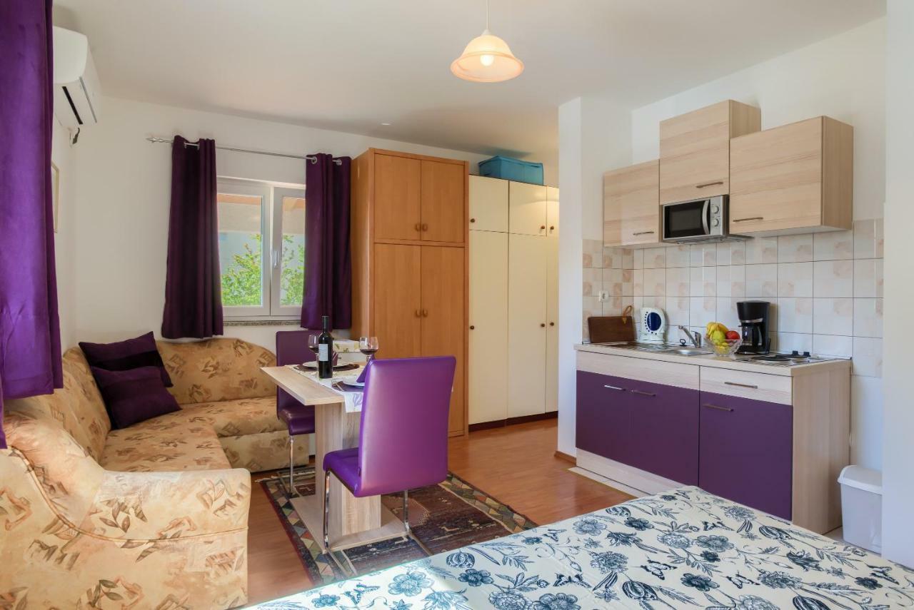 Apartment Monica Ližnjan Exteriör bild